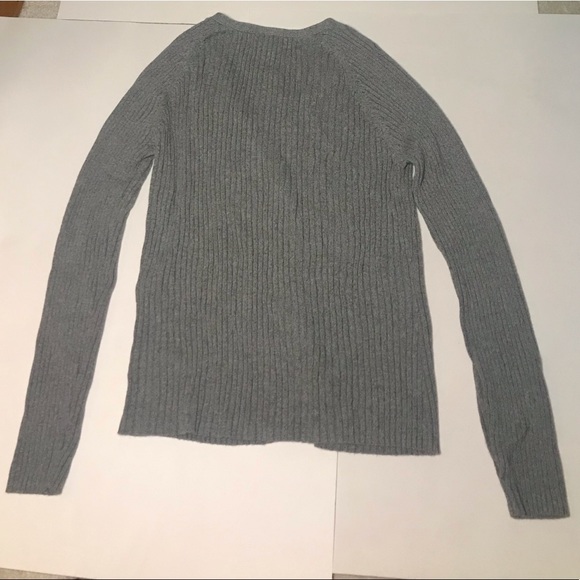 GAP Heather Gray Large Knit Cardigan Sweater with 3 Buttons - Picture 2 of 10